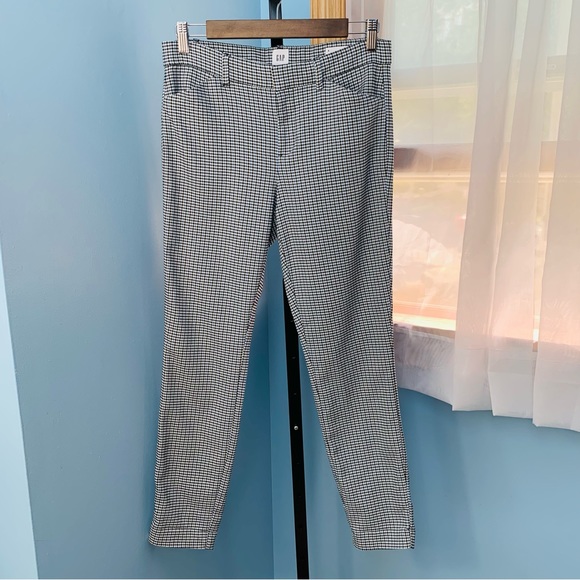 GAP Signature Skinny Blue and Black Plaid Pants - Picture 2 of 7